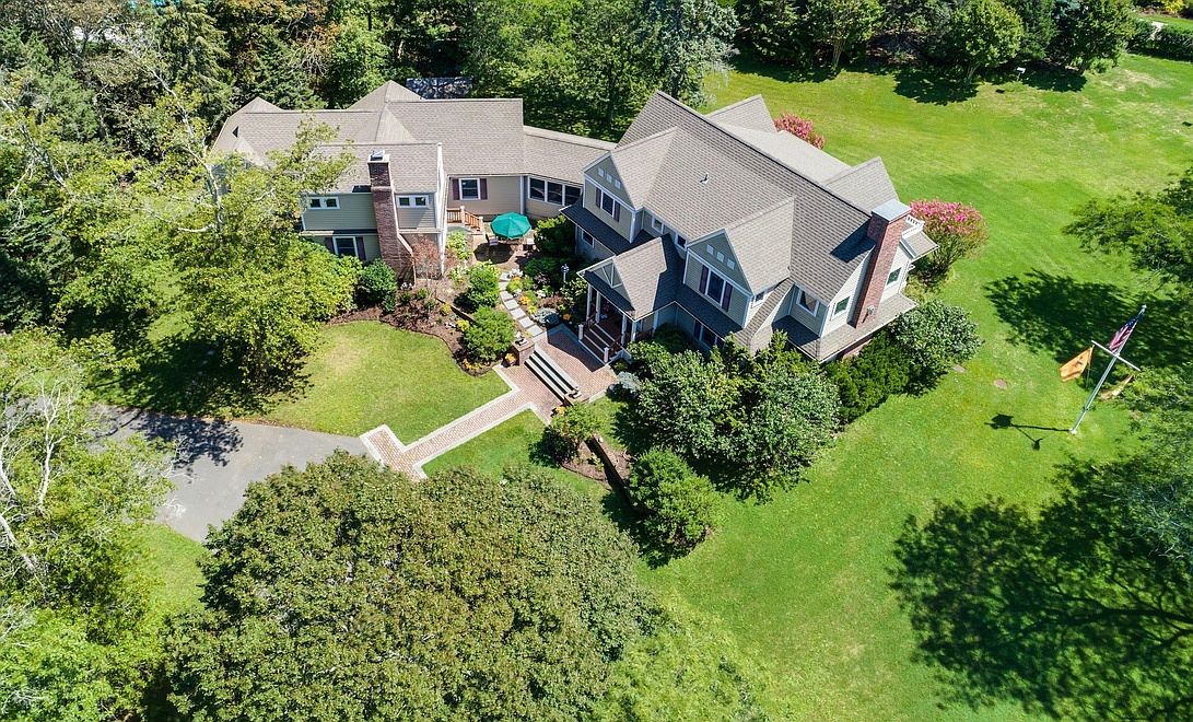 7 Apaucuck Point Rd, Westhampton, NY 11977 Zillow