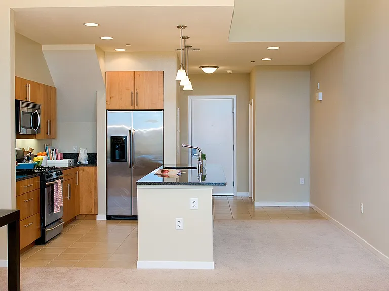 5540 Doyle St — Photo 7