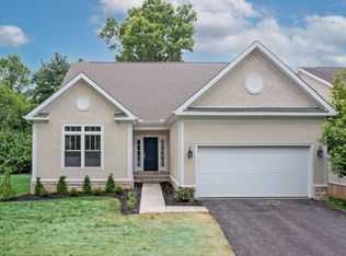 132 Creekside Green Dr, Columbus, OH 43230