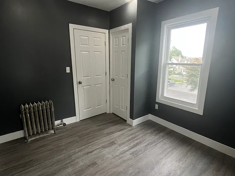1012 Sanford Ave #2 — Photo 6