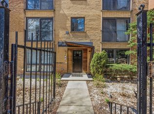 1350 Cleveland, Chicago, IL 60610