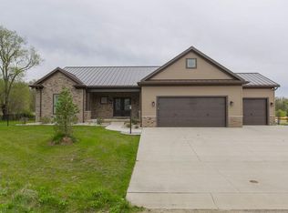 1428 Lake Trl N, South Bend, IN 46614