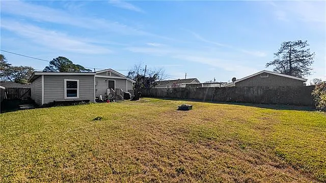 1706 Stafford St — Photo 16