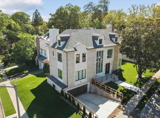18716 Cambridge Rd, Jamaica, NY 11432