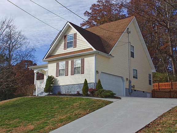 4th image of 3041 Pinex Ln