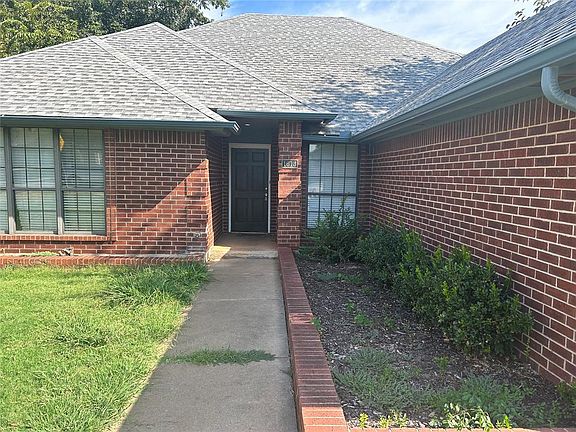 2nd image of 1613 Whispering Creek Ct