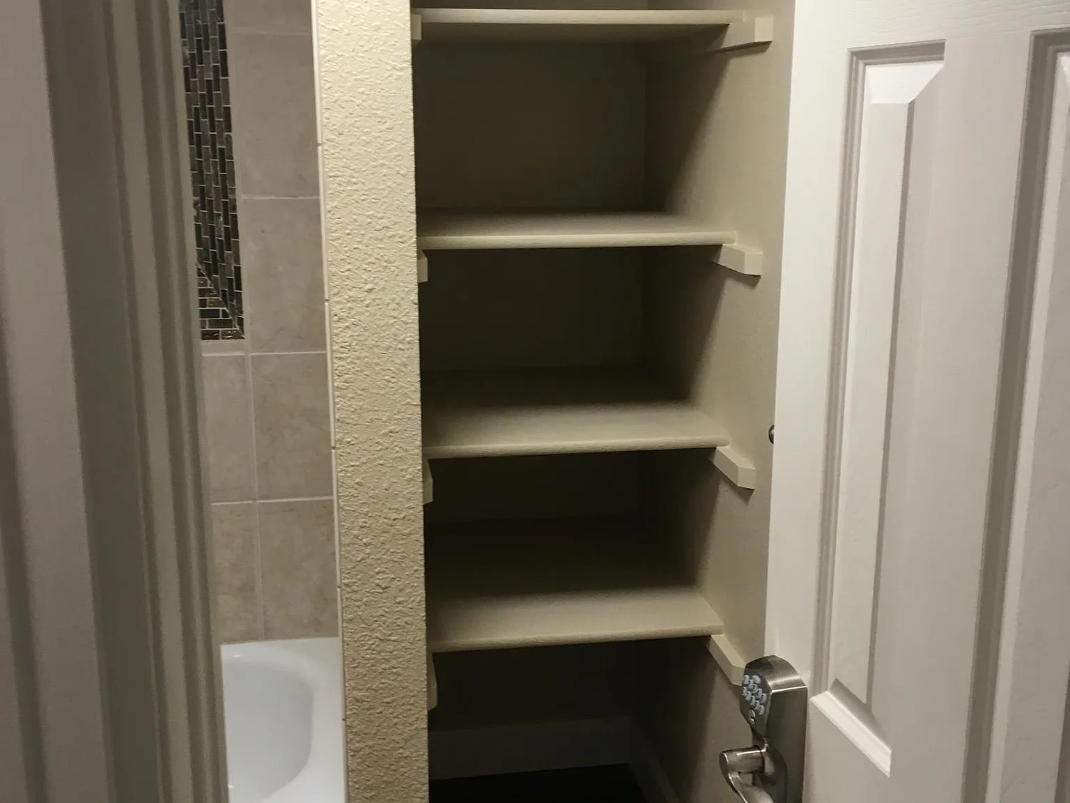 4572 Beach Ct — Photo 2