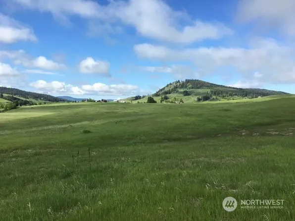 61 Old Railroad Road, Oroville, WA 98844