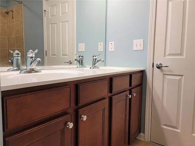 4445 Agard St — Photo 19