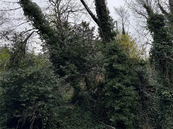 19 XX 32nd Avenue W, Seattle, WA 98199