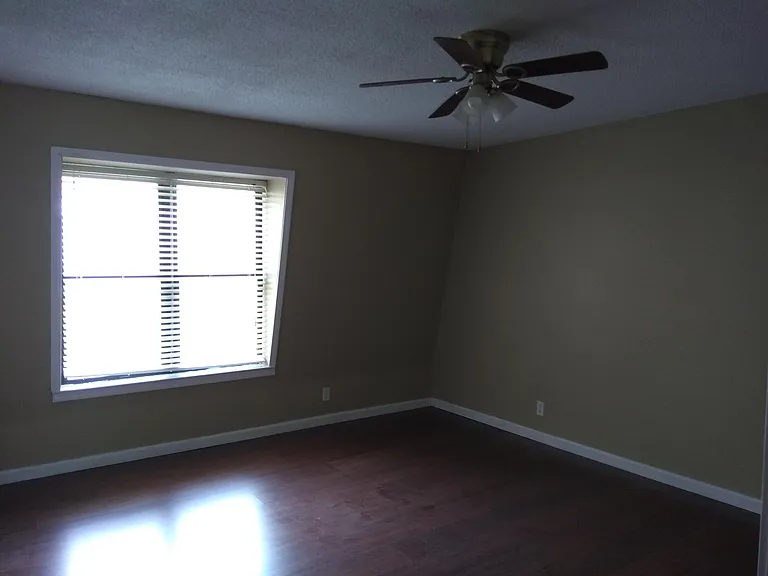 6621 Poplar Woods Cir S — Photo 10