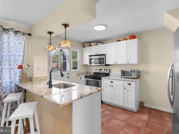 4136 Doris Ave, Baltimore, MD 21225
