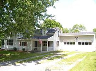 15 Westcott Ln, Queensbury, NY 12804