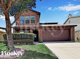 8812 Sagebrush Trl, Aubrey, TX 76227