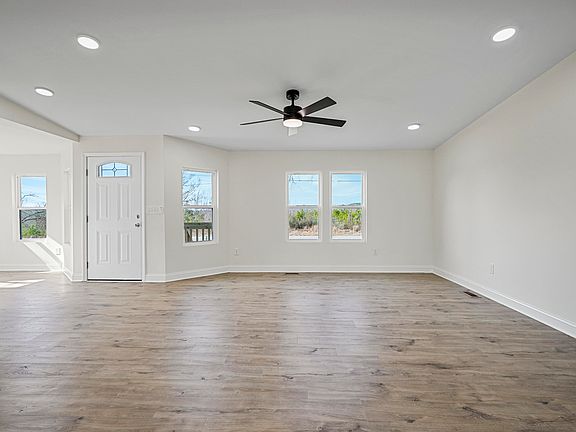 5th image of 22176 N Carolina #24