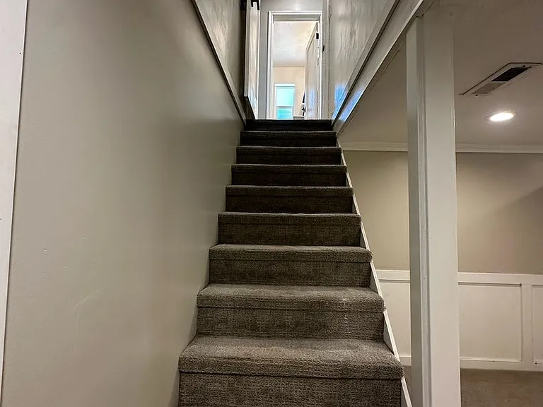 1638 E 3150 S — Photo 2