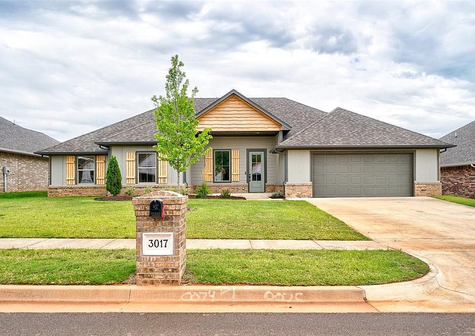 1st image of 3017 Hollow Crest Ln