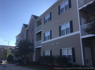 616 Marshtree Ln UNIT 302, Fayetteville, NC 28314