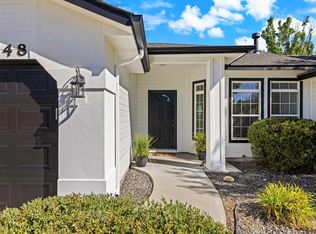 548 E Chateau, Meridian, ID 83642