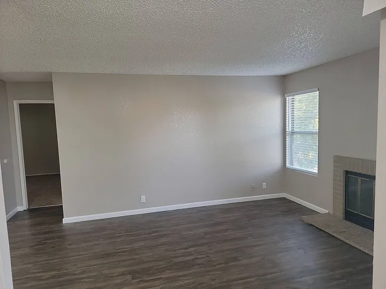 2720 Matheson Way — Photo 8