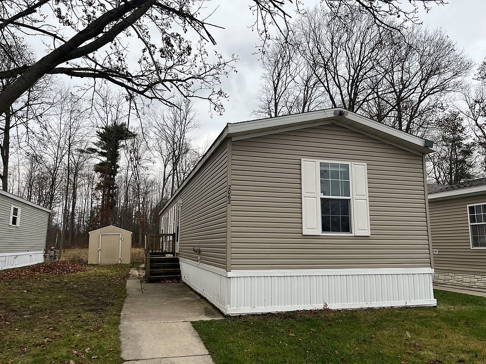 1st image of 2062 N Rober Blvd #62