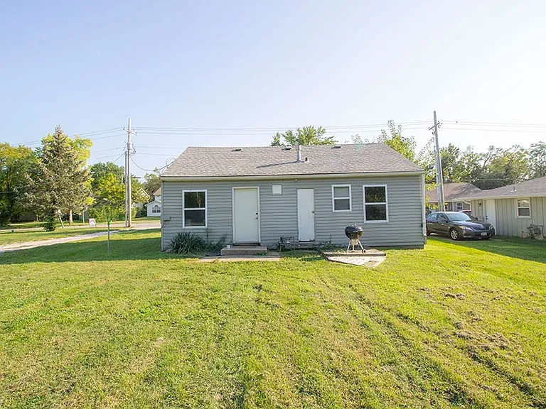 1507 W Worley St — Photo 28