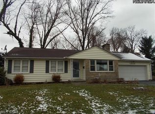 1332 Arrowhead Ln, Coshocton, OH 43812