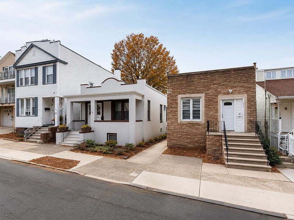 1st image of 219 Bartholdi Ave