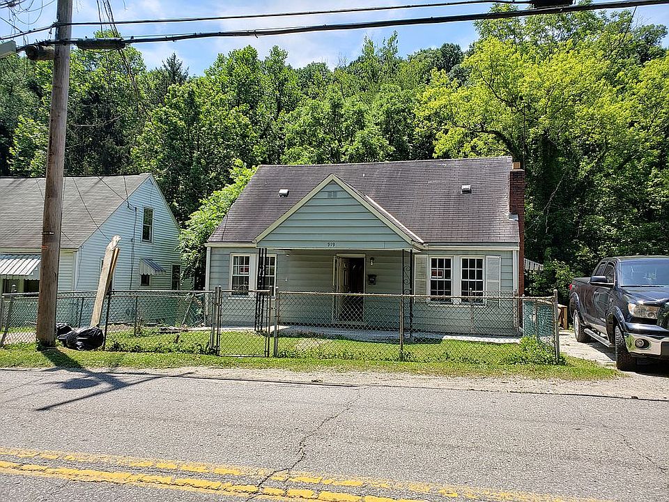 1st image of 919 Woodward Dr