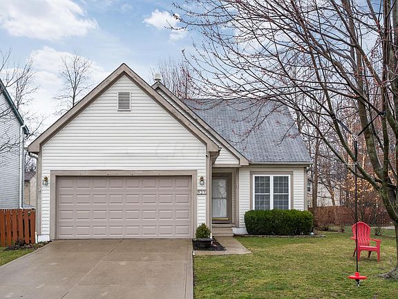 2nd image of 925 White Oak Ct