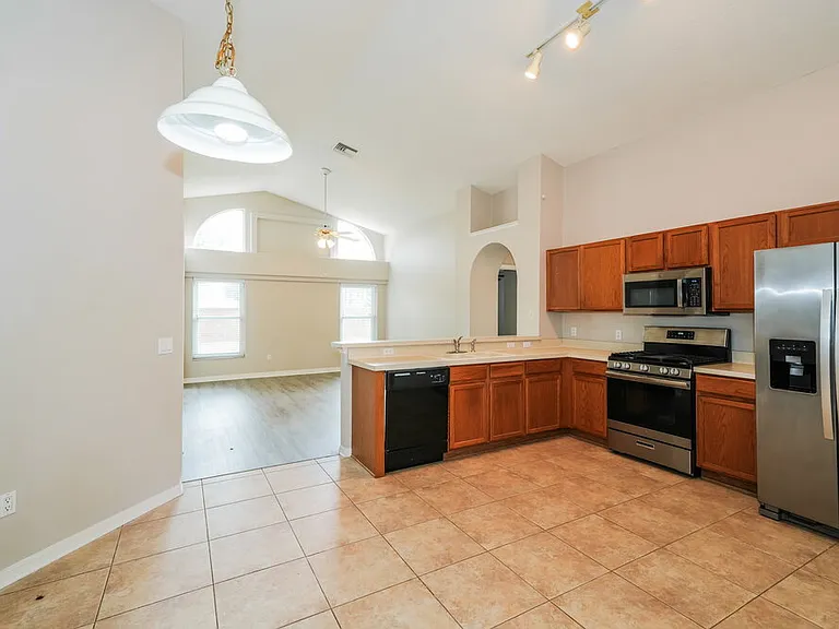 8606 Baneberry Ct — Photo 5