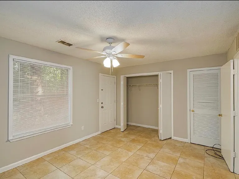 2912 Capital Park Dr — Photo 14