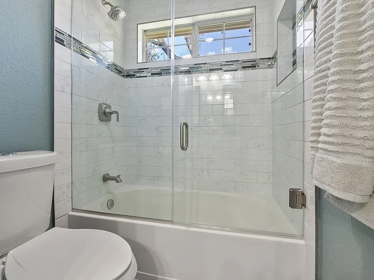 2147 Hilton Head Dr — Photo 21