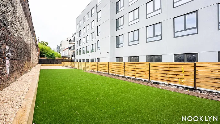 Rented by Nooklyn NYC LLC | media 78