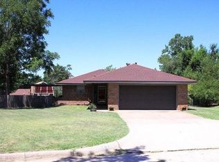 5633 Norman Rd, Warr Acres, OK 73122