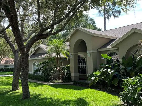 1610 Waterwood Dr, Lutz, FL 33559