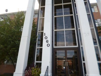 1060 N Farnsworth Ave APT 1405, Aurora, IL, 60505