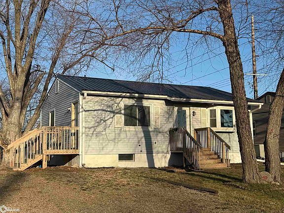 2nd image of 512 Sharon Ave