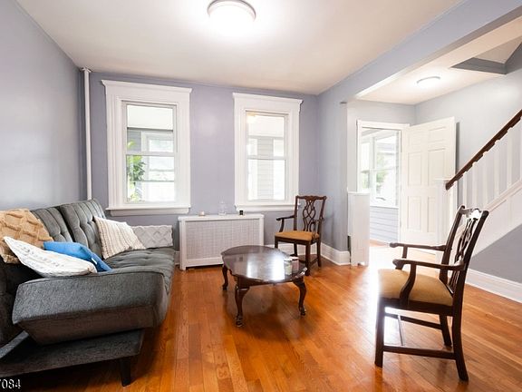 4th image of 24 Maolis Ave