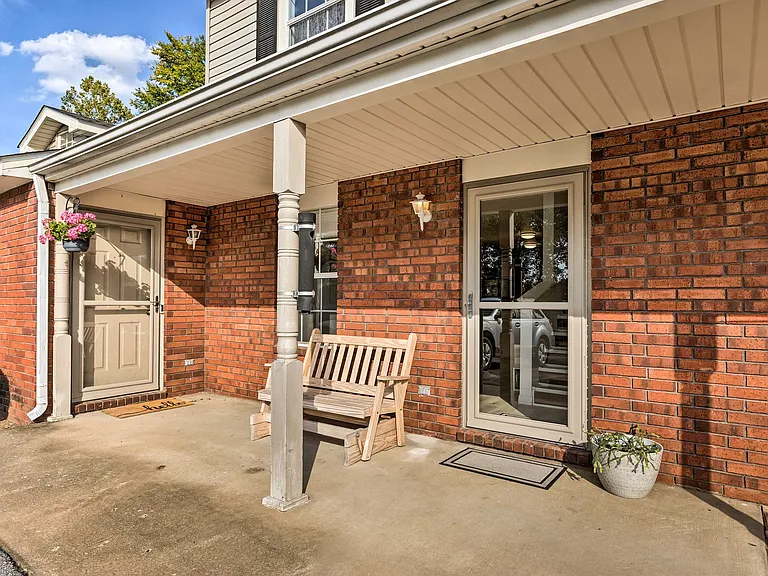 1128 N Iron Horse Dr — Photo 21