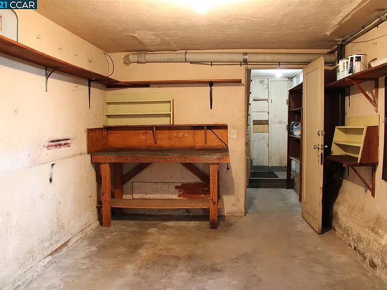 515 Lexington Ave #517 — Photo 24