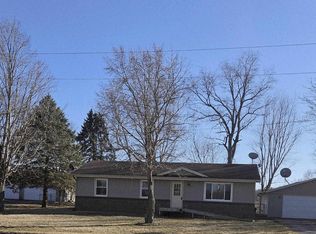 4696 Palmerstone Rd, Rockford, IL 61102