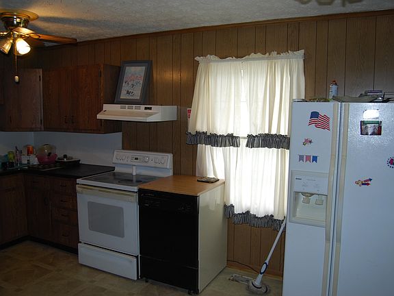3rd image of 1602 Park St