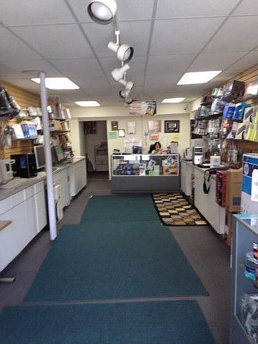 2nd image of 165 E Main St