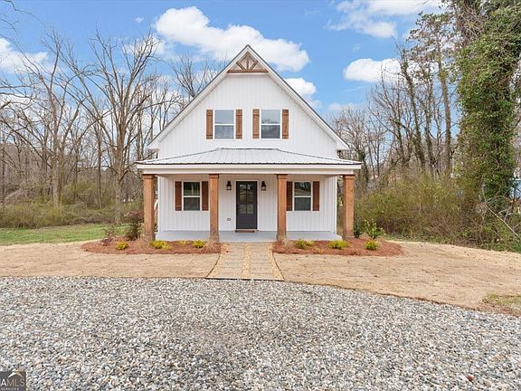 4th image of 285 3rd St