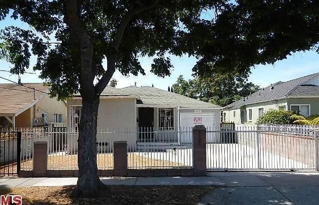 1st image of 3412 W 111th Pl