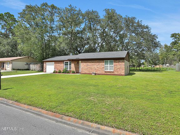 4th image of 2668 PINEWOOD Boulevard N