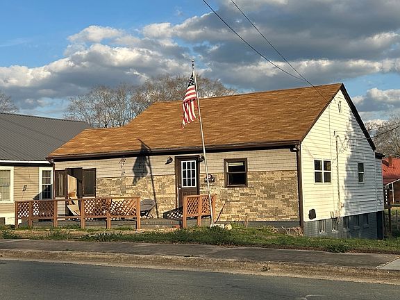2nd image of 1607 W Main St