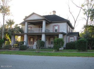 646 2nd St, Chipley, FL 32428