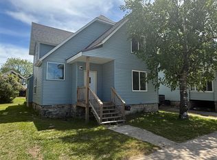 332 2nd St, Menominee, MI 49858